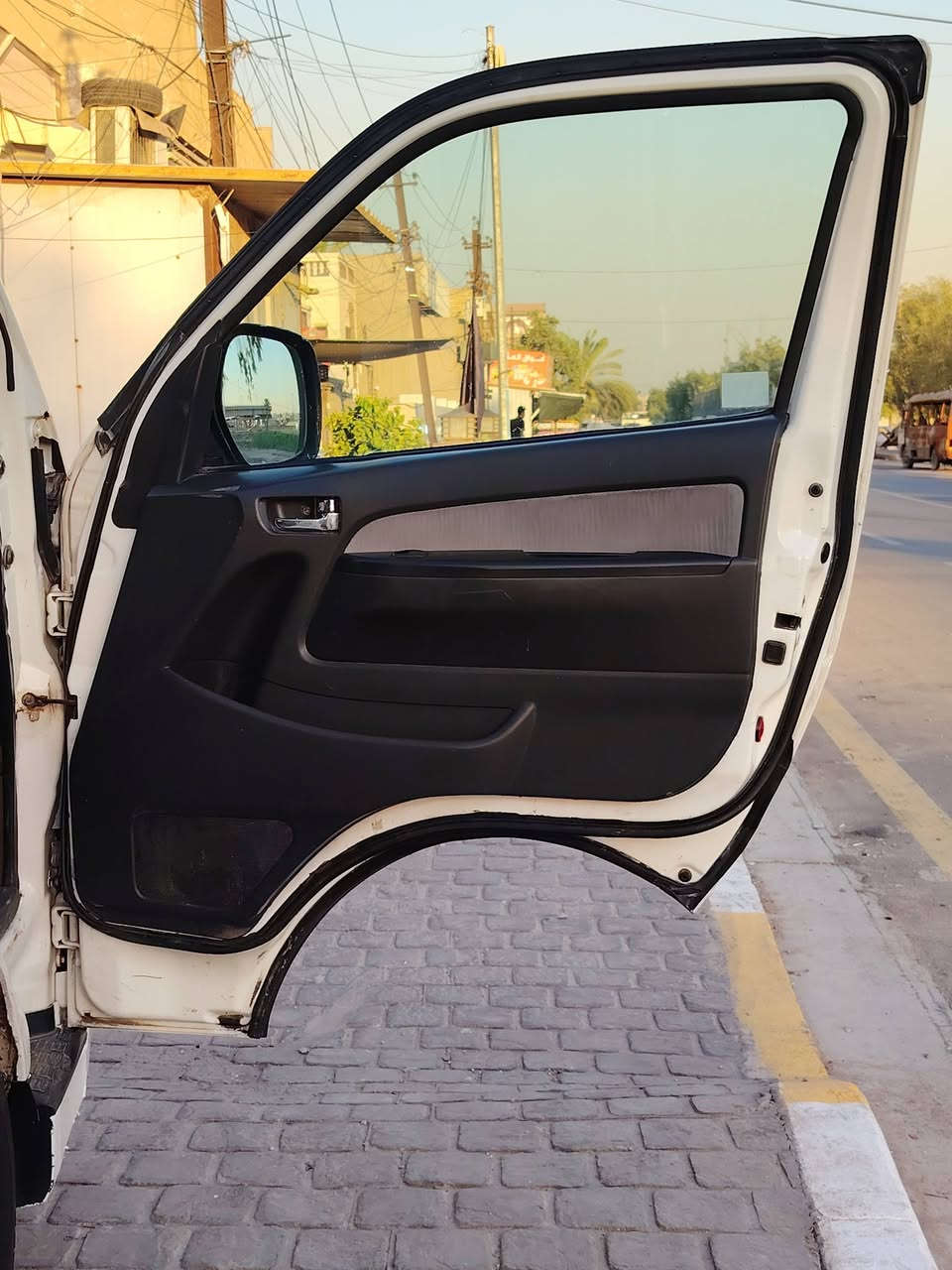 السلام عليكم
جنبي عالي
جنبي h2 عاليه
موديل ٢٠١٤
١٣٥ بيها مجال 
مكانها بغداد 
تبريد شغال ومحور
بنكات سقف
كهربائيات شغاله من الالف للياء
منظومه غاز
ومنظومه زينون
باب كهرباء
تخم تاير
تخم ويل هايسا
صدر امامي خلفي جديد هايسا
ورقه اضافيه
مشط ستيرن جديد
عنبار بريك وبور بريك هايسا 
شاشه جبيرة
كامره
درع
سيباية
بصمه تشغيل + سويج
السايرة مصفرة هيئه مرور ضريبه 
جاهزة تاخذها اليوم باجر انت بالمرور تحول
وكاله مااسوي 
شرط تحويل 
سعرها نقد ١٣٥ وبيها مجال 
نقد فقط لا وعديه ولا ابقي عليها ولا قسط 
السايرة جاهزة للاخير ماعايزة شي ميكانيك كهرباء كلها جاهزة  
السيارة بيها صبغ شويه جوه قبق البانزين فقط على كد شبرين 
باقي السيارة مابيها صبغ 
الهلالات مامعمرة بلاديات 
رقم واسط الدولي باسمي 
سنويه مجدده 
مكانها بغداد الامين الثانيه نواب الضباط 
رقم تليفون  
***********
