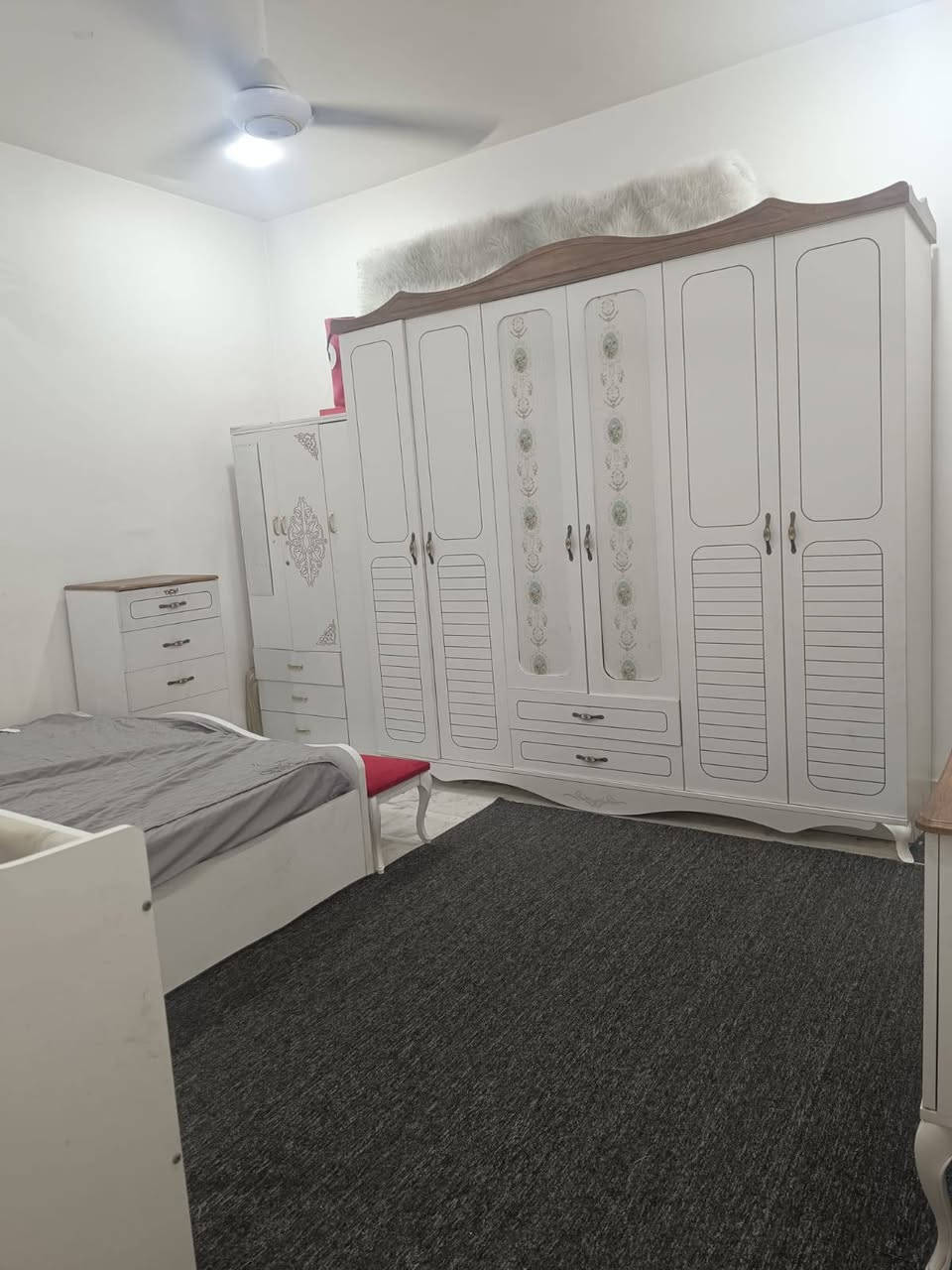 بيت للبيع حي الفرات مقابيل كلية الطب  طابو صرف مساحة 101 مترر البيت مربع
البيت يحتوي على غرفة مع صحيات منفردة
غرفة اطفال 
منور 
براني 
صالة كبيرة ومطبخ 
صحيات خارجية
 عالي عن الشارع
بيت بناء نهاية ٢٠٢٢  رفت كونكريت مسلح افضل نوعيات المواد تم استخدامها بيت نضيف جداً ماتخسر عليه اي شي مجرد تجيب غراضك
علماً ان البيت مطلوب اسكان 58 مليون 
للاستفسار مراسلة الصفحه


**إذا كنت صاحب هذا الإعلان وتريد حذفه لأي سبب، رجاءا أرسل رسالة إلى الدعم الفني**
