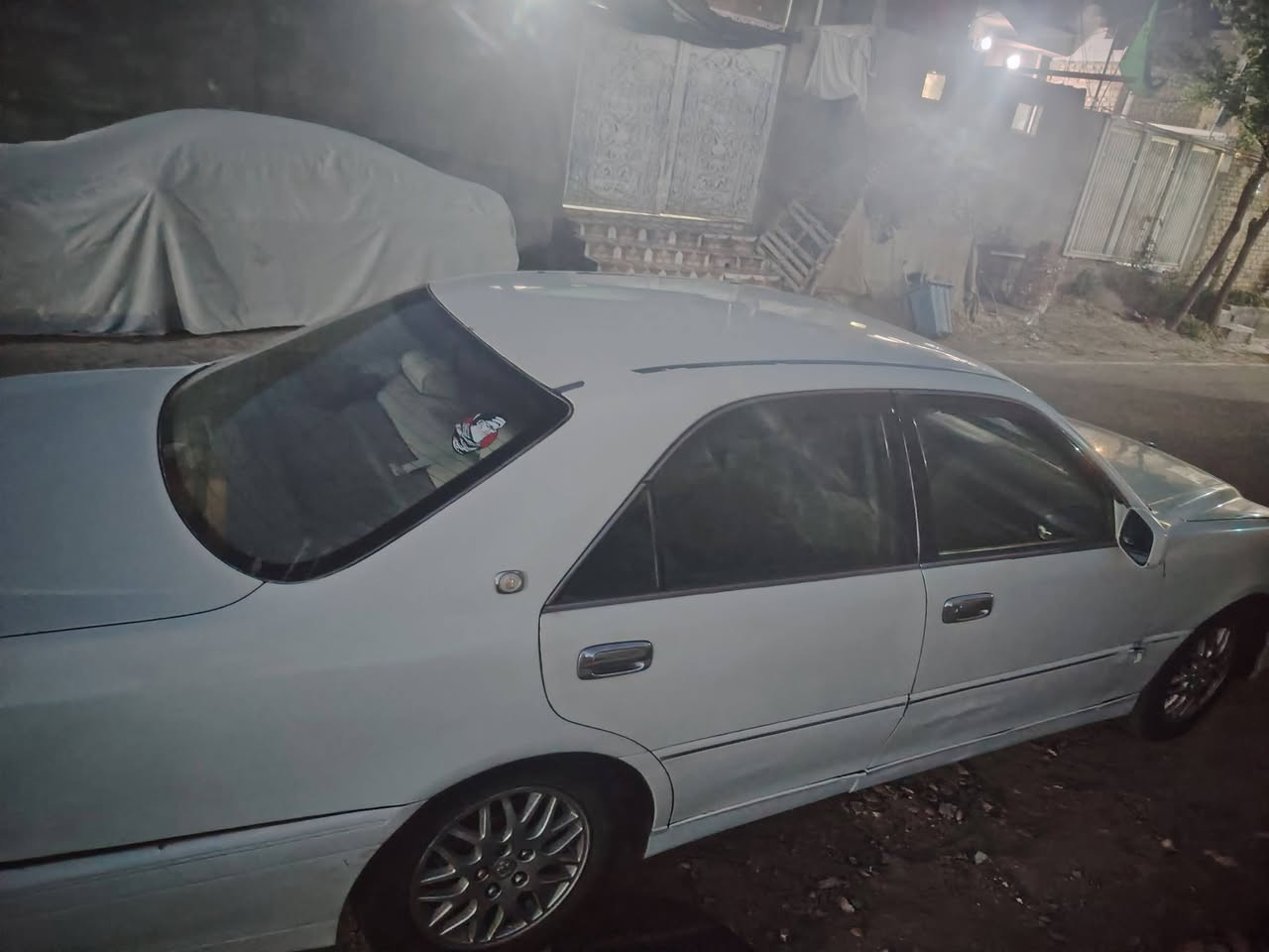 ملكه أدوات موديل ٢٠٠٢   سياره نقصه حداديه وتبريد محرك وكير بلصندوك تخم تاير دواخل حلوه تخم تاير
محرك vvt اقتصاديه جدا بلبنازين السعر ٢٤ قفل بدون عمله مكان نجف للاتصال ***********
