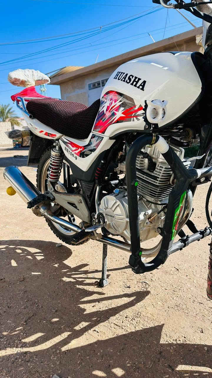 السلام عليكم ماطور هايوشه موديل 22 اوراق بي منفيس فقط الماطور علا وضع الشركه طخم تاير
جواه كهربايات شغاله للبيع او مراوس، بسونك من 24 وفوك رقم تلفون *********** ادمن حب
