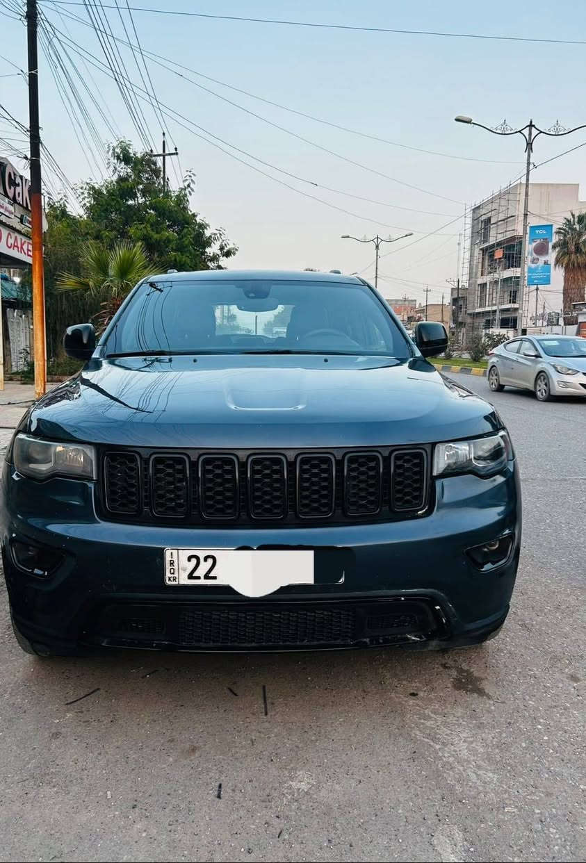 سلام عليكم 
جيب لاريدو 2020 
سلايد
فور ويل
كشنات جلد 
كشنات ثنين كهرباء
كشن ستيرن تدفئة
صندوك كهرباء
باقي المواصفات المعروفه 
حادث سياره مكلوبه بدون كص بدون لغود مصبوغه عام مكان سياره كراده رقم اربيل شرط تحويل بسمي مكينه كير بلاد 
سعر ١٦٥ ورقه
للاستفسار ***********
