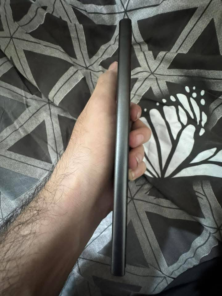 سامسونج اس 24 الترا  
اذكره 256 
 نظافه 💯 ب 💯 
شرق اوسط دبل شريحه 
سعره 900 
ملحقاته جهاز وكبل وكفر 
مكاني بابل توصيل ماكو 
اتصال فقط ما موجود على نت 

***********
