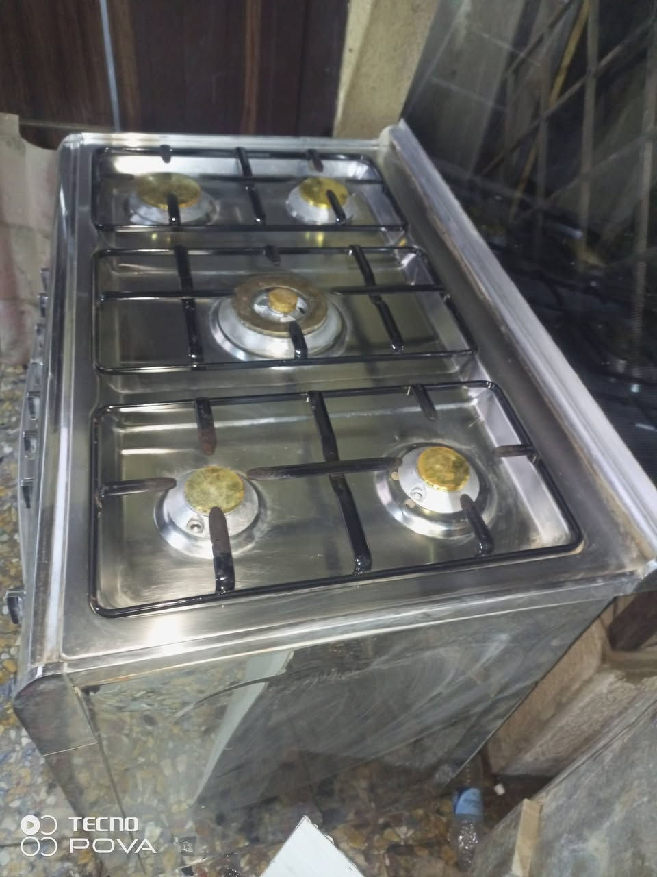 سلام عليكم 
طباخ للبيع السعر 300 وبي مجال 
الاتصال ***********
