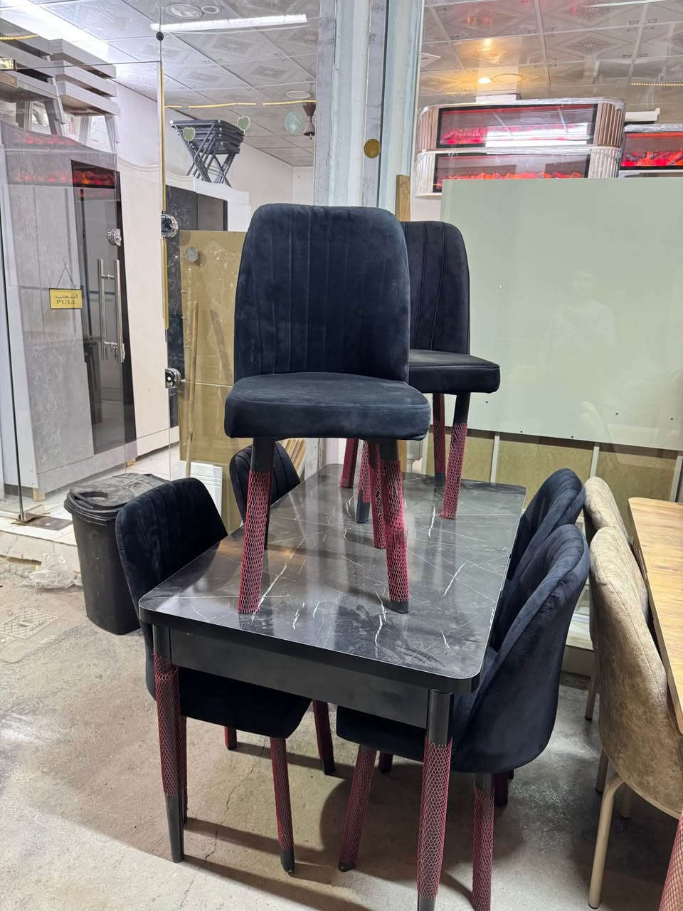 مرحبا الى زباىنا الكرام رجعناكم من جديد وصول ميز طعام ٦ كراسي و ٤،كراسي بجميع الموديلات مختلفة وباسعاره مغريه و ميز تلفزيون شعله بجميع موديلت و طبلات و سرير نفر واحد و غرف نوم ٥ قطع و ١٠ قطع بعدد موديلت متوفر

مع تخفيض اسعاره عرض اسعاره قنبله اسعاره يتوفر لدينا
🔥🔥🔥🔥
رقم موبايل ***********
يتوفر توصيل الى جميع مناطق كركوك كركوك, العراق
