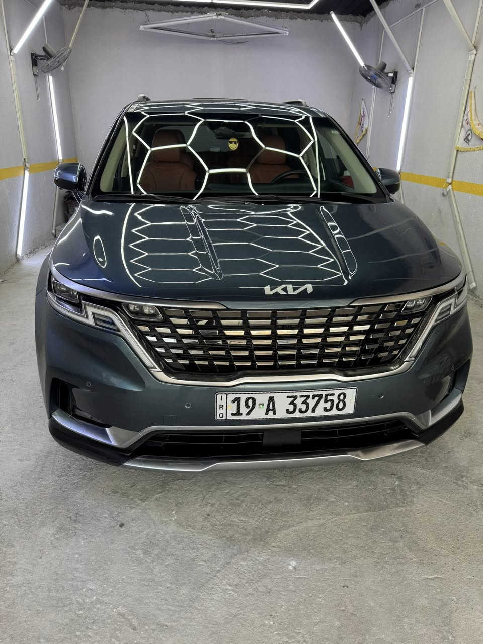 كيا كرنفال فول مواصفات 1/1
Kia carnival sx prestige 

حجم المحرك ٦ سلندر 
كامرات ٥ حتى داخل الغرفه 
كشنات امامي خلفي تدفئة وتبريد 
كشنات طياره 
داخل قرميدي 
فتحتين بل قماره 
بصمات ابواب 
بصمه تشغيل 
تشغيل عن بعد 
شاشة متصلة 
جنطة كهرباء 
ابواب كهرباء 
لايت LED
بك لايت LED
قياده ذاتيه 
تحديد مسار 
رادارات ٣٦٠ درجه
كامرات ٣٦٠درجه
توقف ذاتي 
وبقية المواصفات هواي 
الحادث تبديل جاملغ فقط 
والبنيد جزء صغير PDR
جاملغ خلفي بي جزء بسيط PDR
ماشية 63000mi
العنوان كربلاء المقدسة
بيع مستعجل محتاج فلوس ف مراوس ماراوس 
للاستفسار ***********
