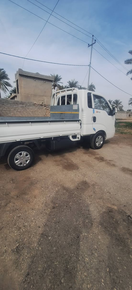 السلام عليكم سياره كيا لبيع موديل 2024 مكفوله كفالة عامه ماشيه 20 رقم واسط تحويل ثاني يوم سنويه 29 العنوان واسط الدبوني السعر 158 وبيه مجال ***********
