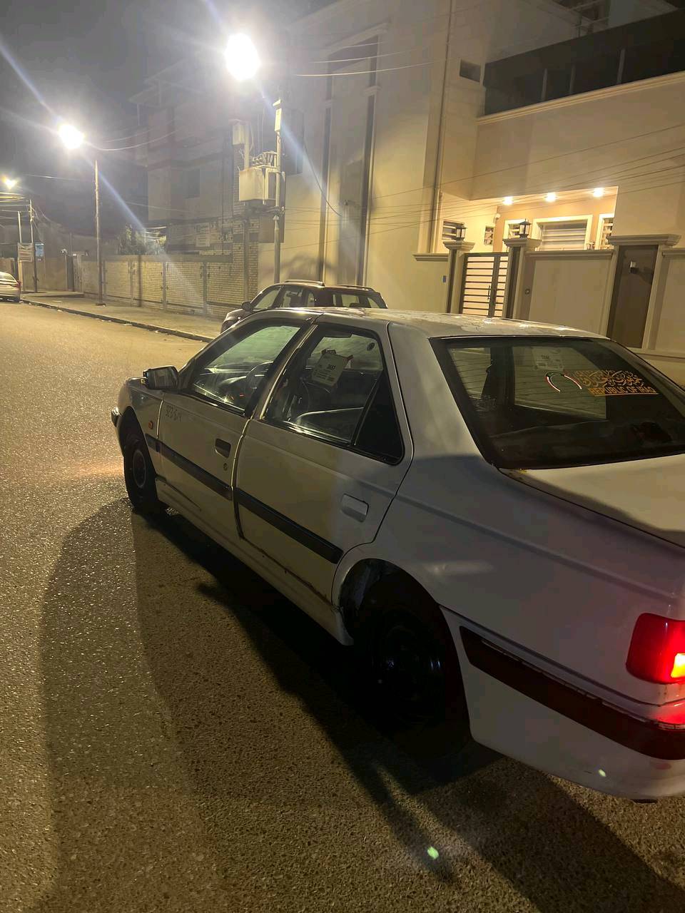 السلام عليكم بيجو بارص مديل 13 مكينة كير حلوات البدي شوف العين السعر 35وبيهة مجال حك الجية رقم الهاتف *********** واساب فقط