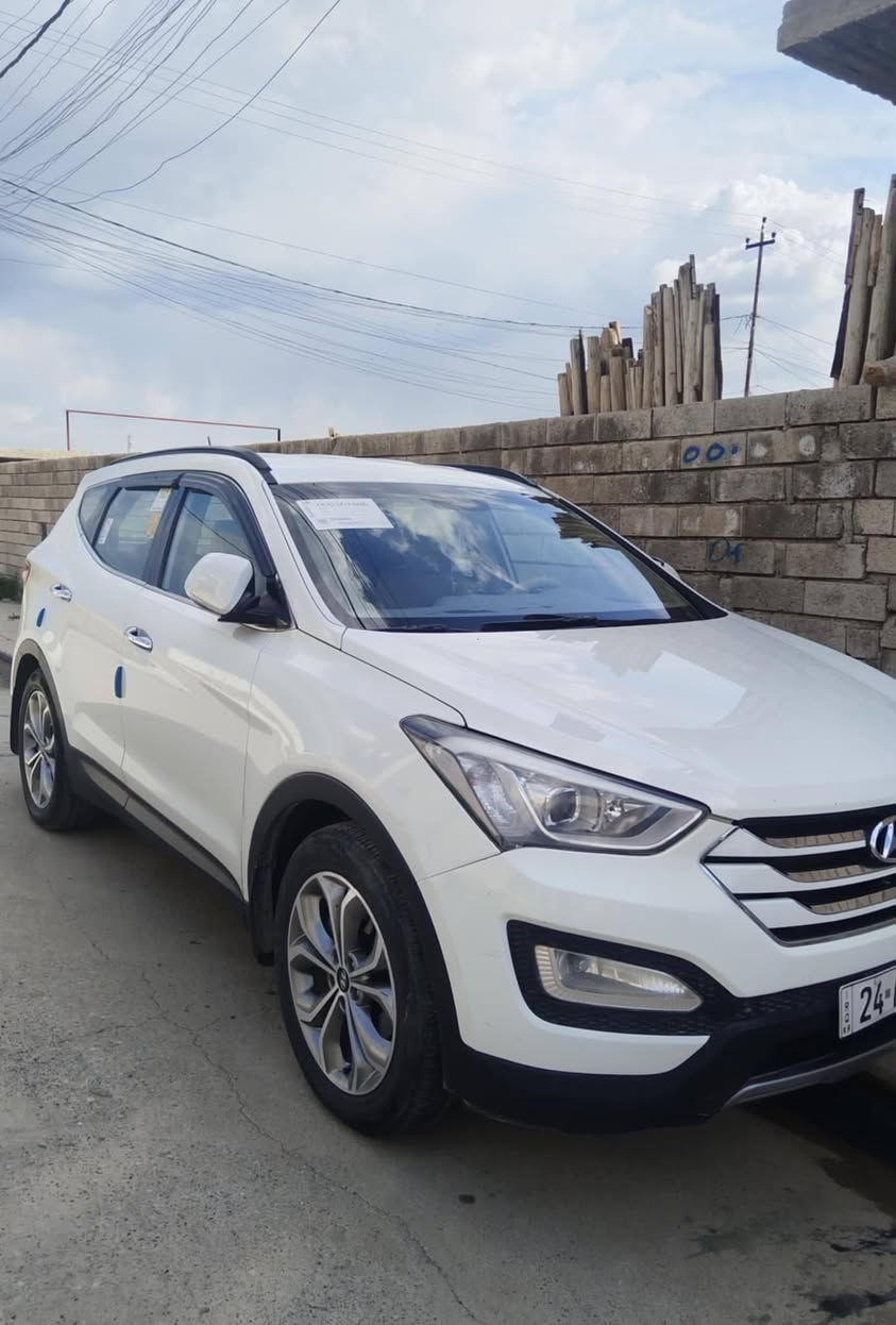 🌟🌟🌟 هواندي سنتافي..٢٠١٥  🌟🌟🌟
#ملاحظة_السياره_(بيع او مراوس ) 
رقم دهوك : السياره مجهزه رقم هزه سنويه جديد 
#السياره يوجد بطاقه الوقودية ⛽️⛽️⛽️
المواصفات: 
تحكم ستيرن جهتين 
شاشه وكامير حساسات 
كشن كهربائي 
مراه شفط 
اشاره فى مراه 
٧راكب 
٣ قطع تبريد 
السياره: محرك ٤ سلندر ٢٤٠٠ خليجي 
#محرك_وكير_مامفتوح.
#السعر ١٧٧ $ بيها مجال 
#الاتصال ***********_ ***********
#العنوان: الموصل _ الحمدانية
