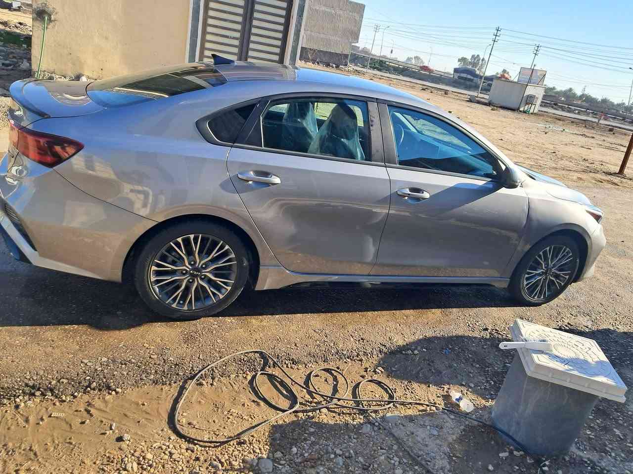 سلام عليكم فورتي لبيع مرقم بغداد جيتي لاين سعر 165 او بيه مجال خابرني وشرحلك تفصيل السياره من طط لسلام عليكم احسن شي مكاني بغداد *********** بي واتساب
