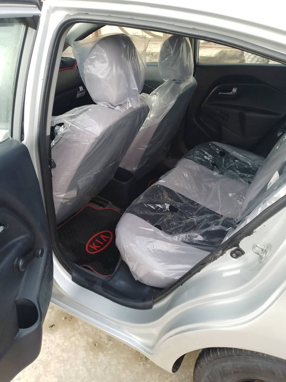 كايه مغولي موديل 16 مصبوغه حزام امريكي كواد من عده جملغات ثنين فول عادي سعر 73بيه مجل رقم بغداد يساره بل موصل شرط تحويل ***********بي تساب
