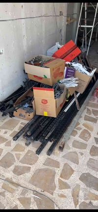 موجود بواري ديكور وسجج وحمالات وتعاليك ملابس وكلشي يخص الملابس للبيع  ...