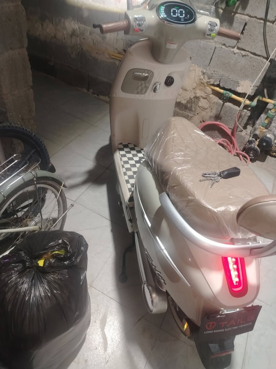 دراجه شحن سرعه ٦٥ زيرو سعر مليون و١٠٠ البياع الشرطه الخامسه
*********** ابو حيدر
