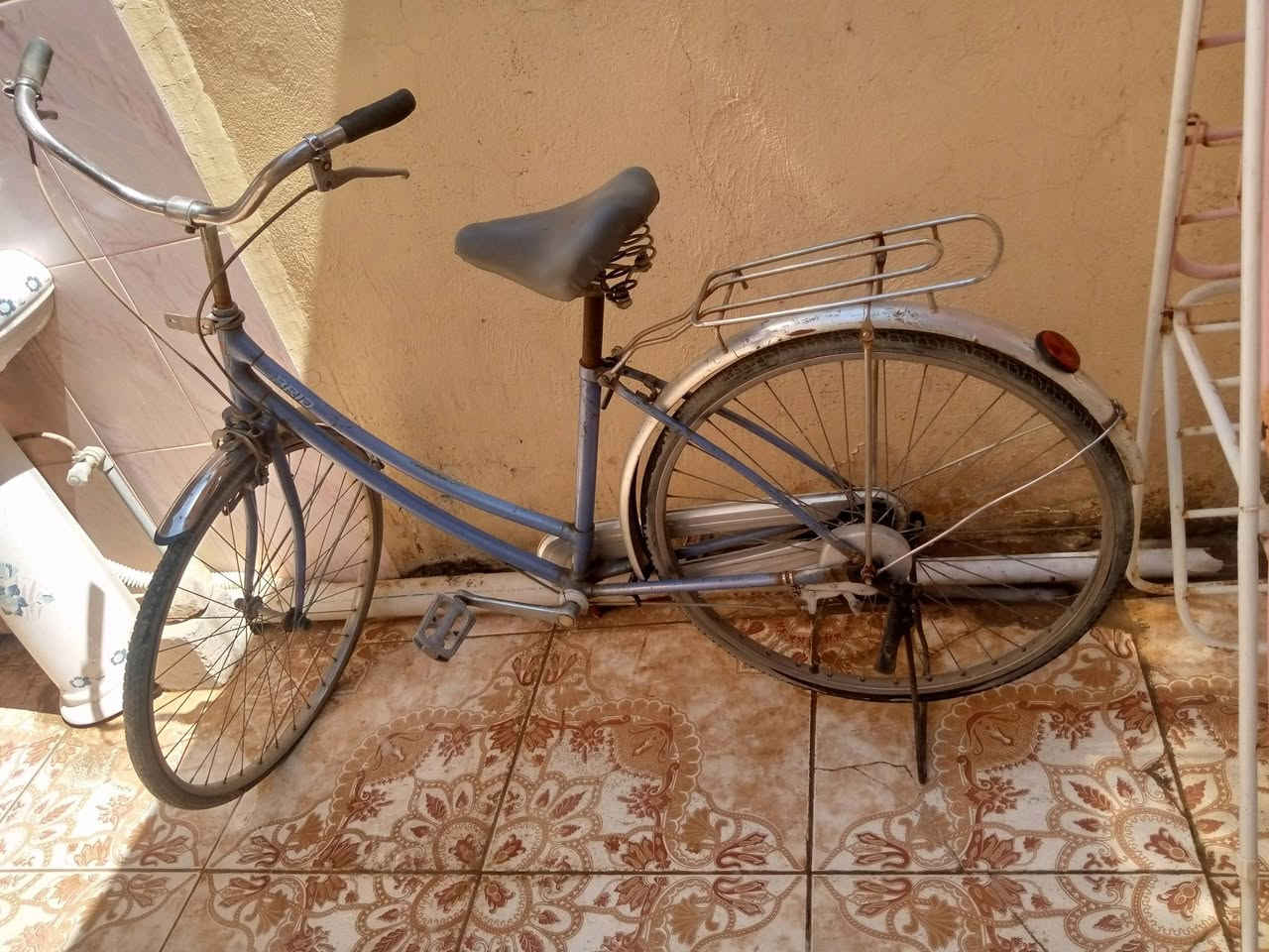 ميز مبردة وبايسكل حجم جبير للبيع


**إذا كنت صاحب هذا الإعلان وتريد حذفه لأي سبب، رجاءا أرسل رسالة إلى الدعم الفني**