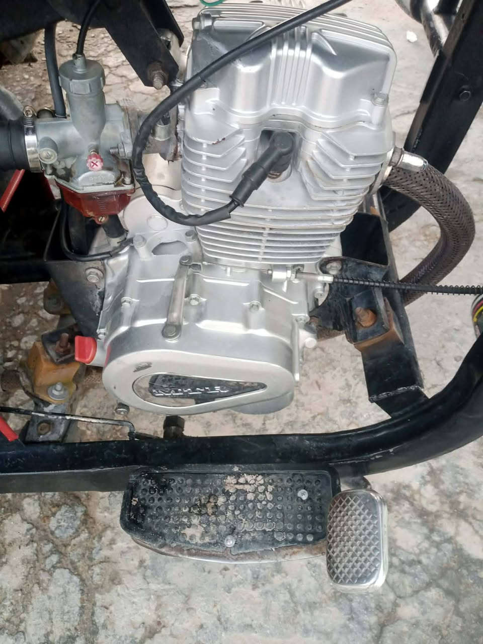 ستوته للبيع مديل 2012 رقم كامله ماعايزه برغيي مكاني نجف بدون محجر ومسطبات


**إذا كنت صاحب هذا الإعلان وتريد حذفه لأي سبب، رجاءا أرسل رسالة إلى الدعم الفني**