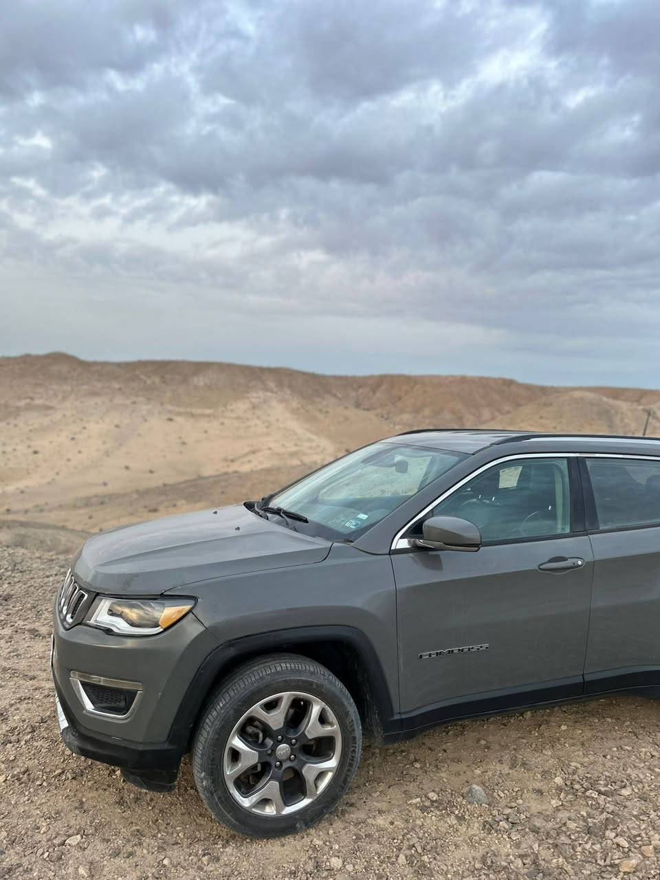 السلام عليكم جيب كومباس 2020 لمتد
وارد امريكي ضرر بنيد فقط 
ماشيه 124.000 
رقم بغداد راعيهه بصره ومكاني بصره 
السعر 135$ السياره فول مواصفات وبيها مجال حك الجيه 

***********
