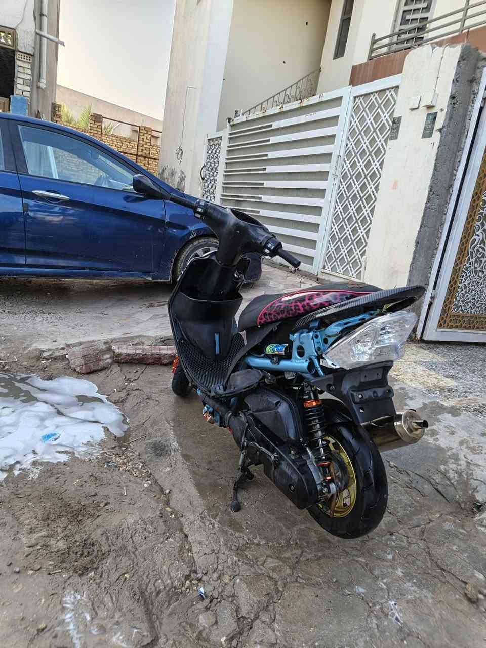 السلام عليكم شونكم حبايب
ماكس عدله الدراجه تعمير جديد 

شاصي مصبوغ سمائي حراري

تايرات جلاتين ووياله ذهبي 💛

فج برامبو وصينيه اصليه 

صدر امامي وخلفي اصلي بلادي 

قطره دهن وقبق فلاوين برتقالي 🧡

صالصنه BF جناح كاربون فايبر

كلجات WF  اصلي 
ستاند صفح برتقالي وشيال كرزي 

كفرات اربع ولفات موشمات كشن اربع ولفات 

اخوان الدراجه عداده وغراضه كاملات وهواي بيه سوالف مذاكرهن مكينته 55 سعر 750 وبيه مجال قليل رقمي ***********
