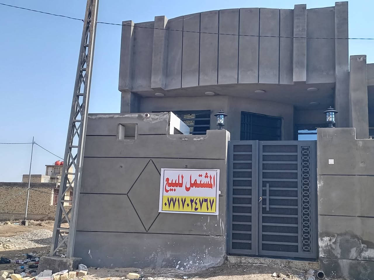 مشتمل للبيع في منطقة السفحه الثانيه بل 8 الاف خلف شارع أحمد الوائلي بيتونه مسكوفه سندوج جاهز للسكن ماء وكهرباء بلباب بأسمي ينباع نقد 53 اوبيه مجال للاستفسار ***********
