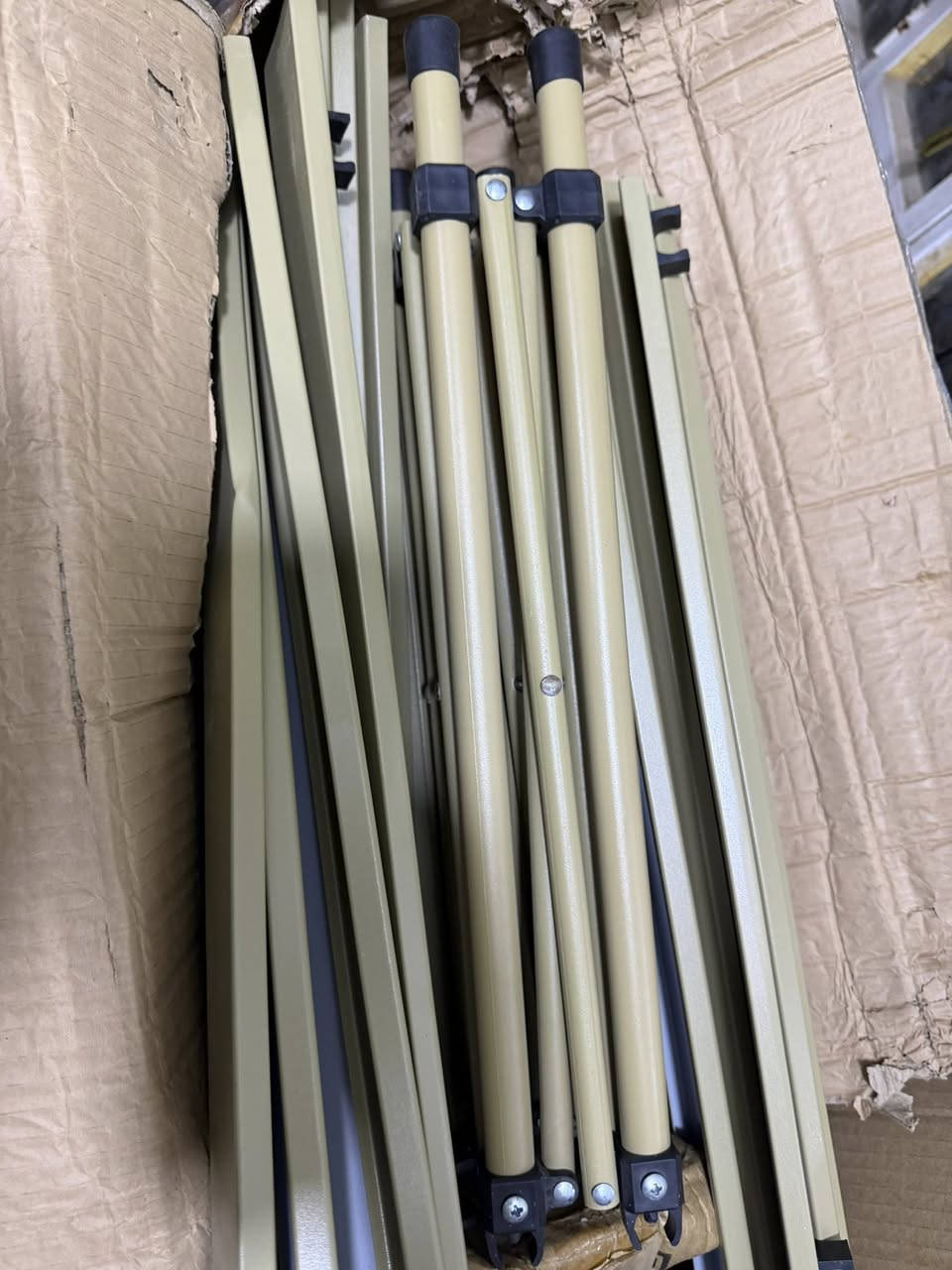 ميز محمول عدد ٦ عندي واحد جبير و٥ زغار خلي سعرك وبالعافيه


**إذا كنت صاحب هذا الإعلان وتريد حذفه لأي سبب، رجاءا أرسل رسالة إلى الدعم الفني**