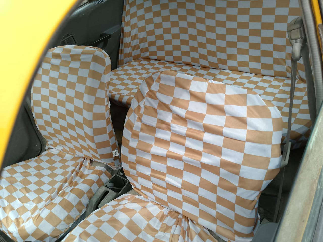 السلام عليكم سايبه موديل 2011 سنويه 27 مصفرها وغرامات مقفول جير مكينه شواصي راعيها موجود بالنجف بزاع رقمها من عندي سعر 11 وبيها مجال كربلاء حي العامل ***********
