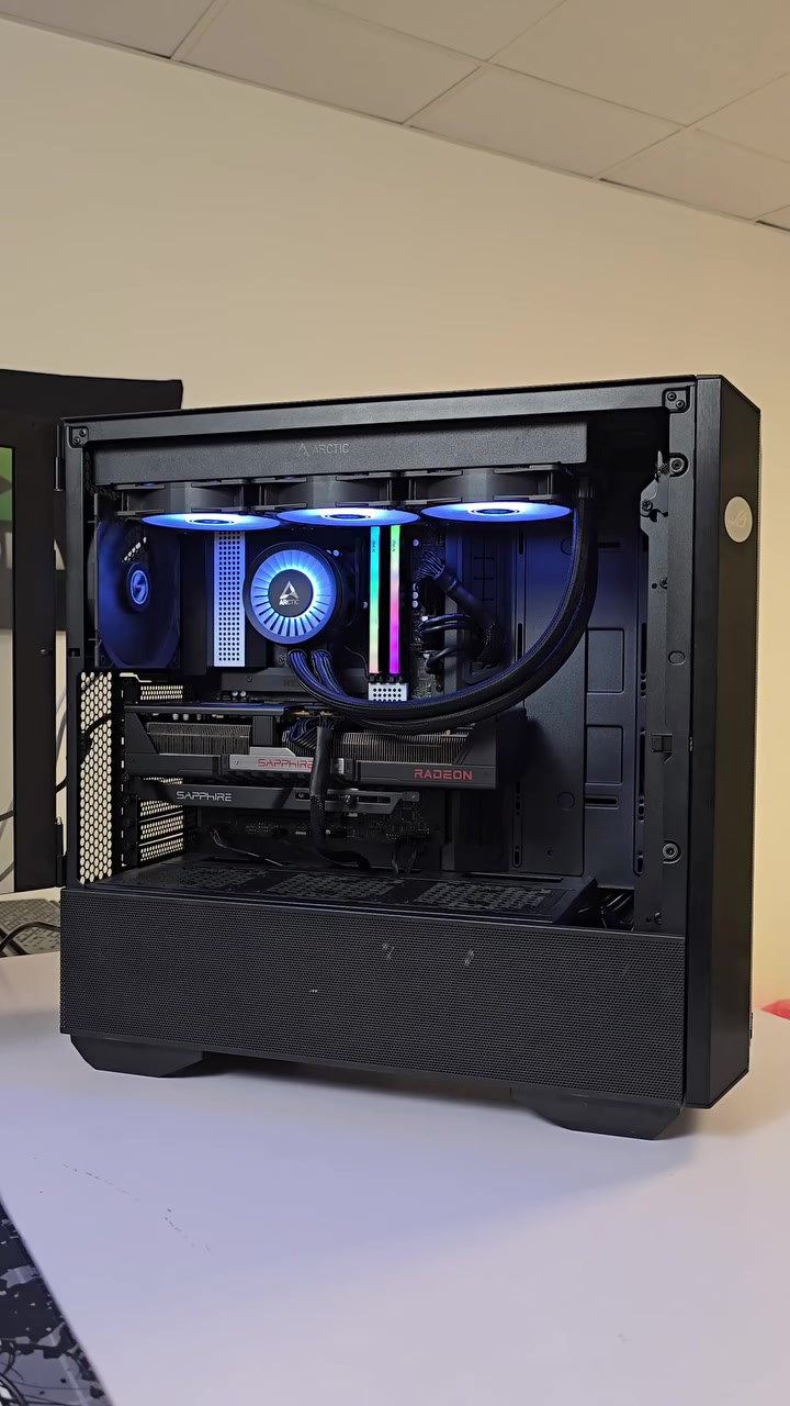Pc للبيع
CPU: Intel Core i7-14700KF

COOLER: Liquid Freezer III 360 A-RGB (Black)

M.B: NZXT N7 Z690

RAM: 16*2GB DDR4

ROM: Samsung 990 Evo Plus 1TB NVMe

GPU: Sapphire RX 9070 XT 16GB

PSU: NZXT 750W

CASE: lian li lancool 3

السعر 2.250.000 د.ع 
مكاني البصره موجود توصيل كل لمحافظات
لحاسبه كله براندات


**إذا كنت صاحب هذا الإعلان وتريد حذفه لأي سبب، رجاءا أرسل رسالة إلى الدعم الفني**