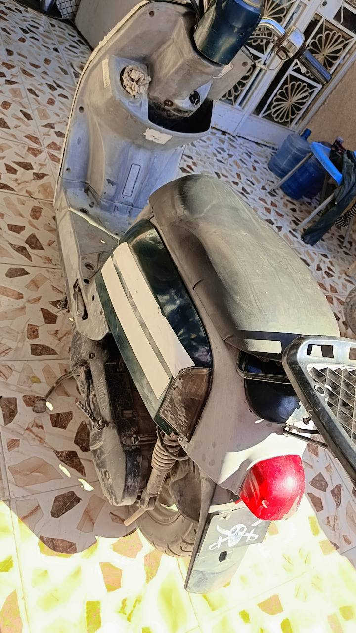 سلام عليكم للبيع دراجه بوليسي ياباني كلهة شغاله دراجه خرسه شلعه ومعدل شراي يتصل سعره 400مكان حله أبو خستاوي***********
