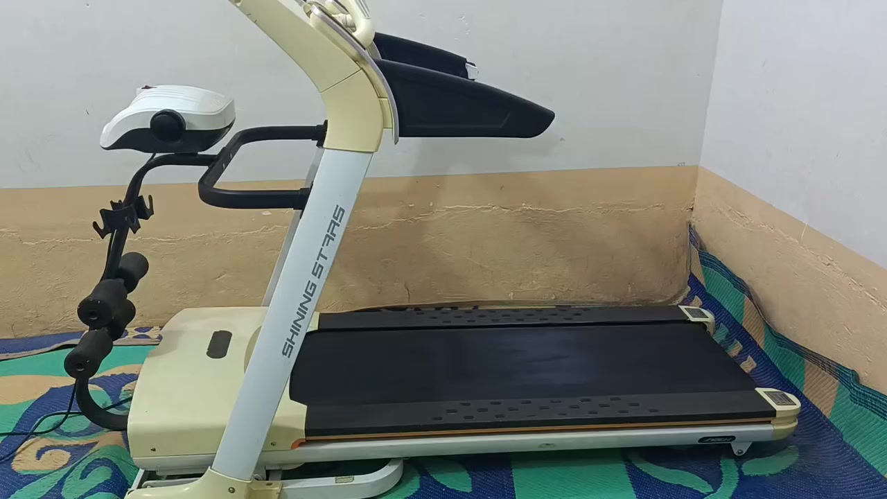 جهاز جري جديد استخدام قليل السعر ٣٥٠ وبي مجال قليل


**إذا كنت صاحب هذا الإعلان وتريد حذفه لأي سبب، رجاءا أرسل رسالة إلى الدعم الفني**