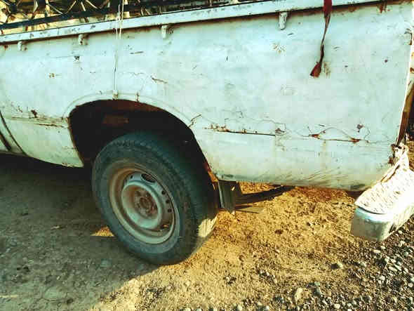 السلام عليكم ورحمة الله وبركاته سياره بكم 80مصقطه للبيع كير محرك شرط السعر 11ورقه وبيها مجال المكان ناحية الزاب الاتصال ***********
