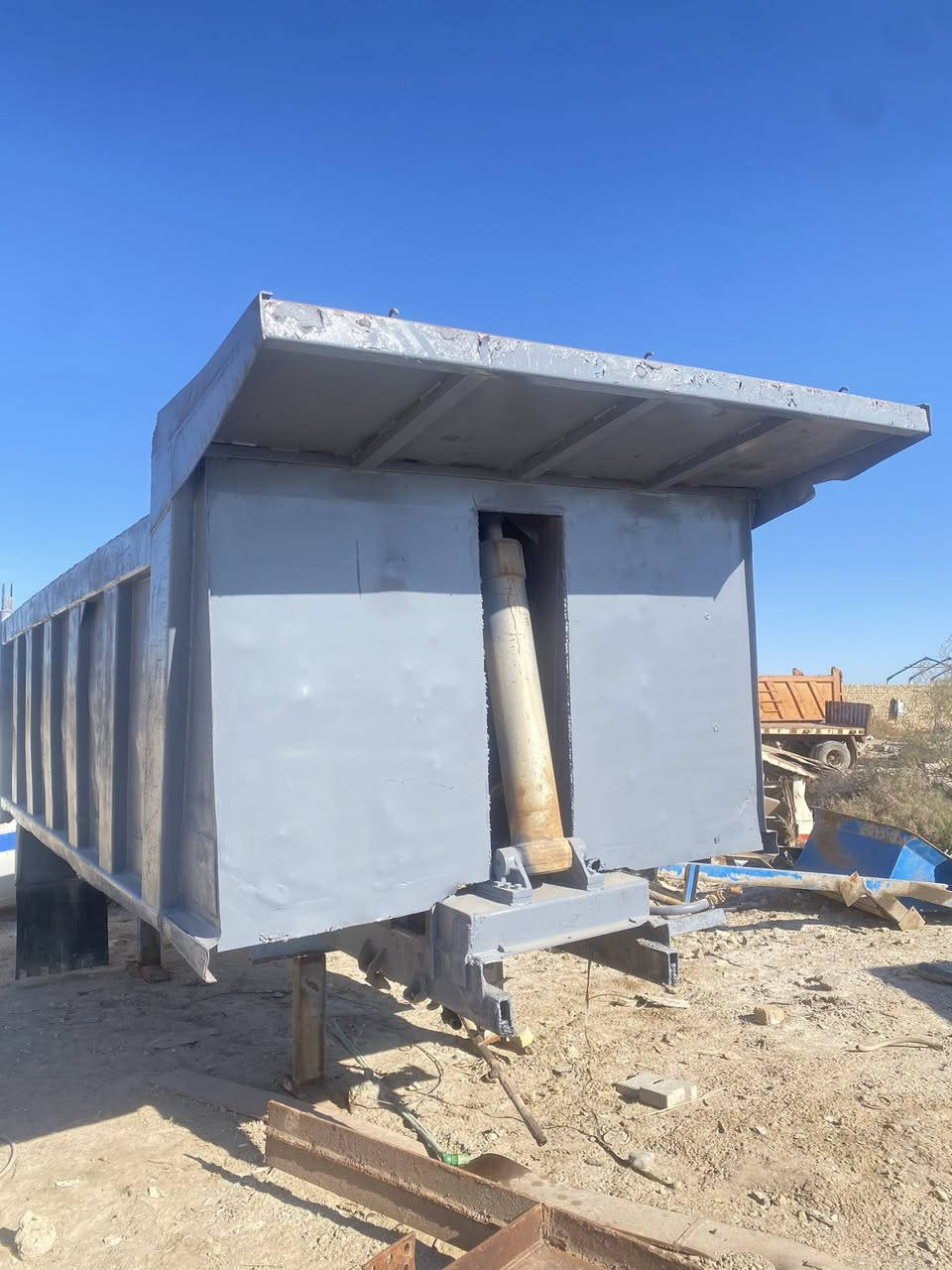 بدي مايلر خمسه واربعين للبيع السعر 35 ورقه الاستفسار الاتصال ***********
