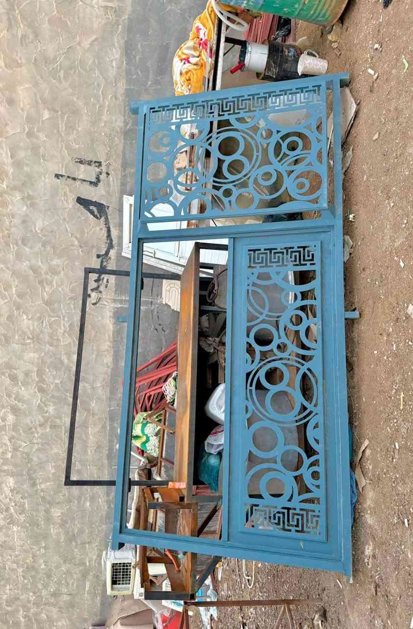 السلام عليكم عندي بيبان تسكام شغل درجه اولئ الشراي يتصل ***********
