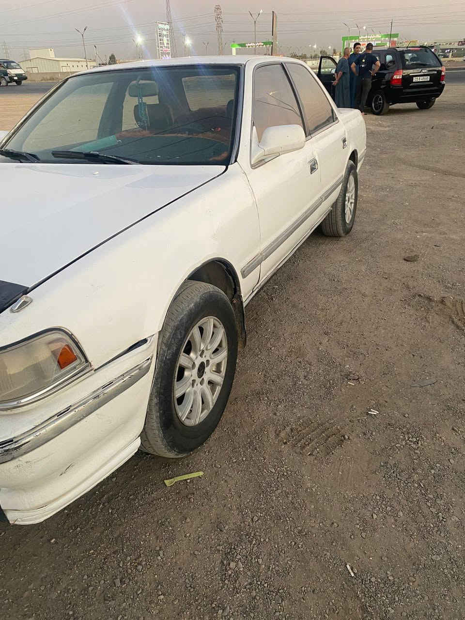 السلام عليكم ورحمه الله وبركاته للبيع كرستا شطح مكان ديالى سنويه جديده لل27 مكان  
كير اوتوماتيك مكينه بطه تبريد نقص كلج 
بدون صبغ حداديه وسط تايرات وسط سياره مرتبه وجاهزة السعر 42
***********
موديل 92 اصل
