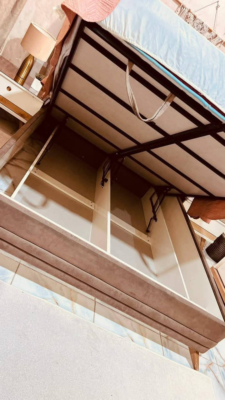 غرفه تركيه ماركه من هوم سنتر  نظيفه جدا وسرير مخزن هايدروليك اناره 6 قطع المكان زعفرانيه جسر ديالى القديم 
850 الف


**إذا كنت صاحب هذا الإعلان وتريد حذفه لأي سبب، رجاءا أرسل رسالة إلى الدعم الفني**