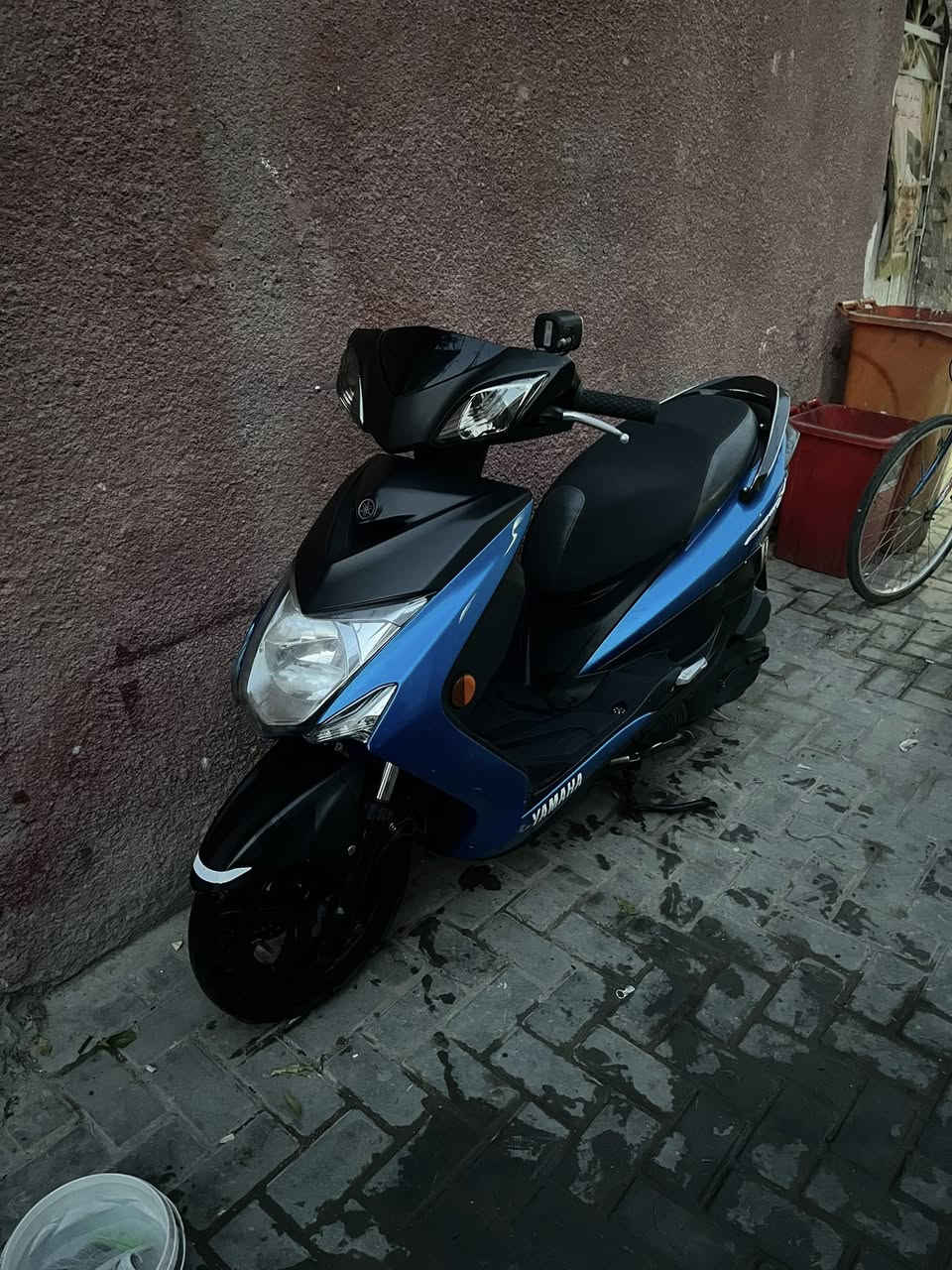 السلام عليكم 
سكنس لد ياباني 
جديده بل باكيت طالعه من معرض الدبي
لون مميز اسود طافي وازرك 
ماشيه 31 الدراجه احلا من الصور
بيها منظومة زنون وبيها كلجات رياضي تاكل الكاع

(بغداد الشعلة)
***********
