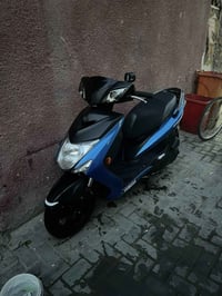 سكنس لد ياباني  جديده بل باكيت طالعه من معرض الدبي لون مميز اسود طافي ...