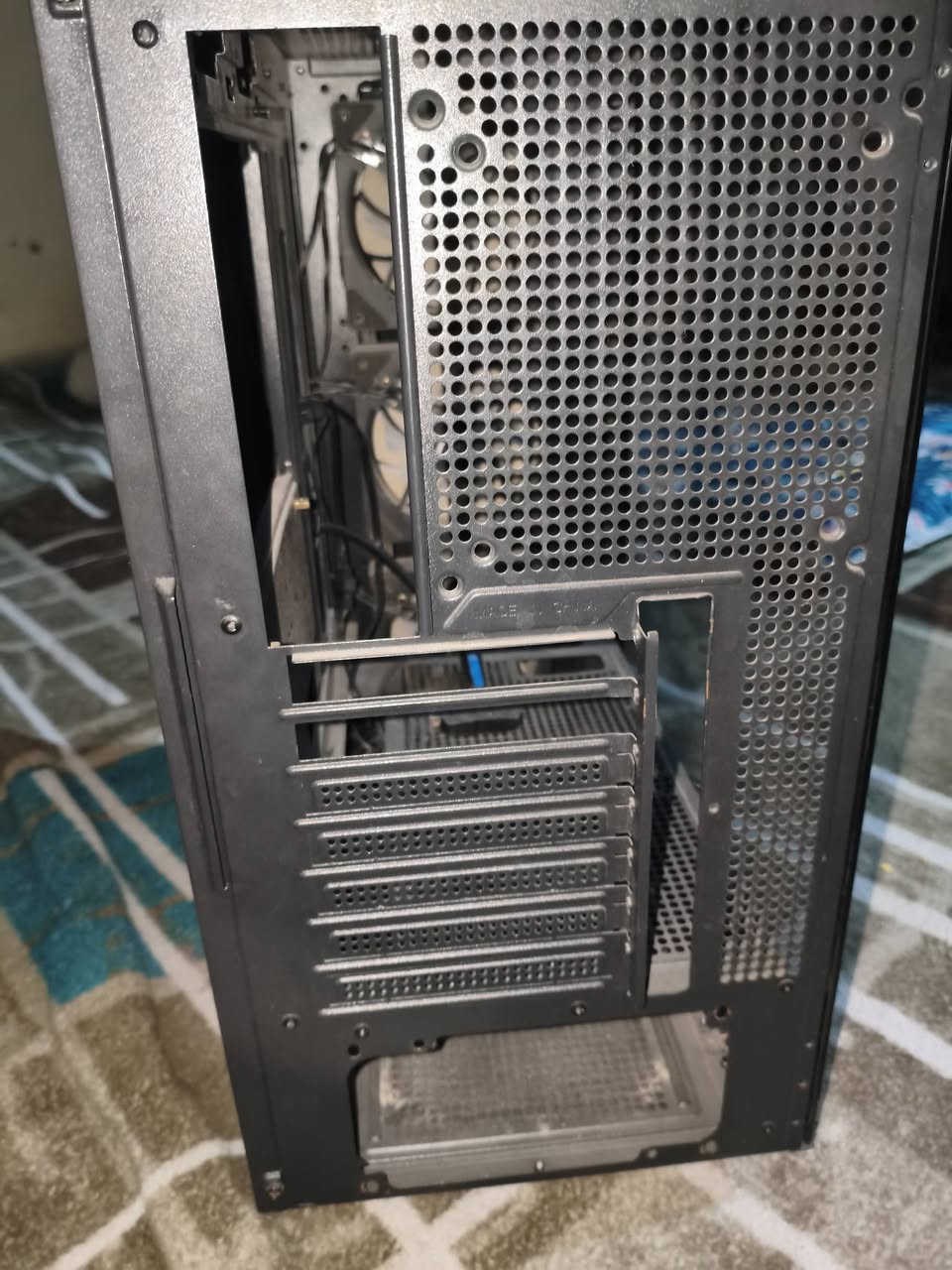 كيس مد تاور للبيع ويا 3 فانات الكيس جديد و نضيف بي ريموت تحكم بل الوان مال كيس و الجامه مالته كبس مو براغي اسهلك من الشد و الفتح و الكيس حجمه جبير يعني يستعوب جميع البوردات و الكروت تقريبا


**إذا كنت صاحب هذا الإعلان وتريد حذفه لأي سبب، رجاءا أرسل رسالة إلى الدعم الفني**