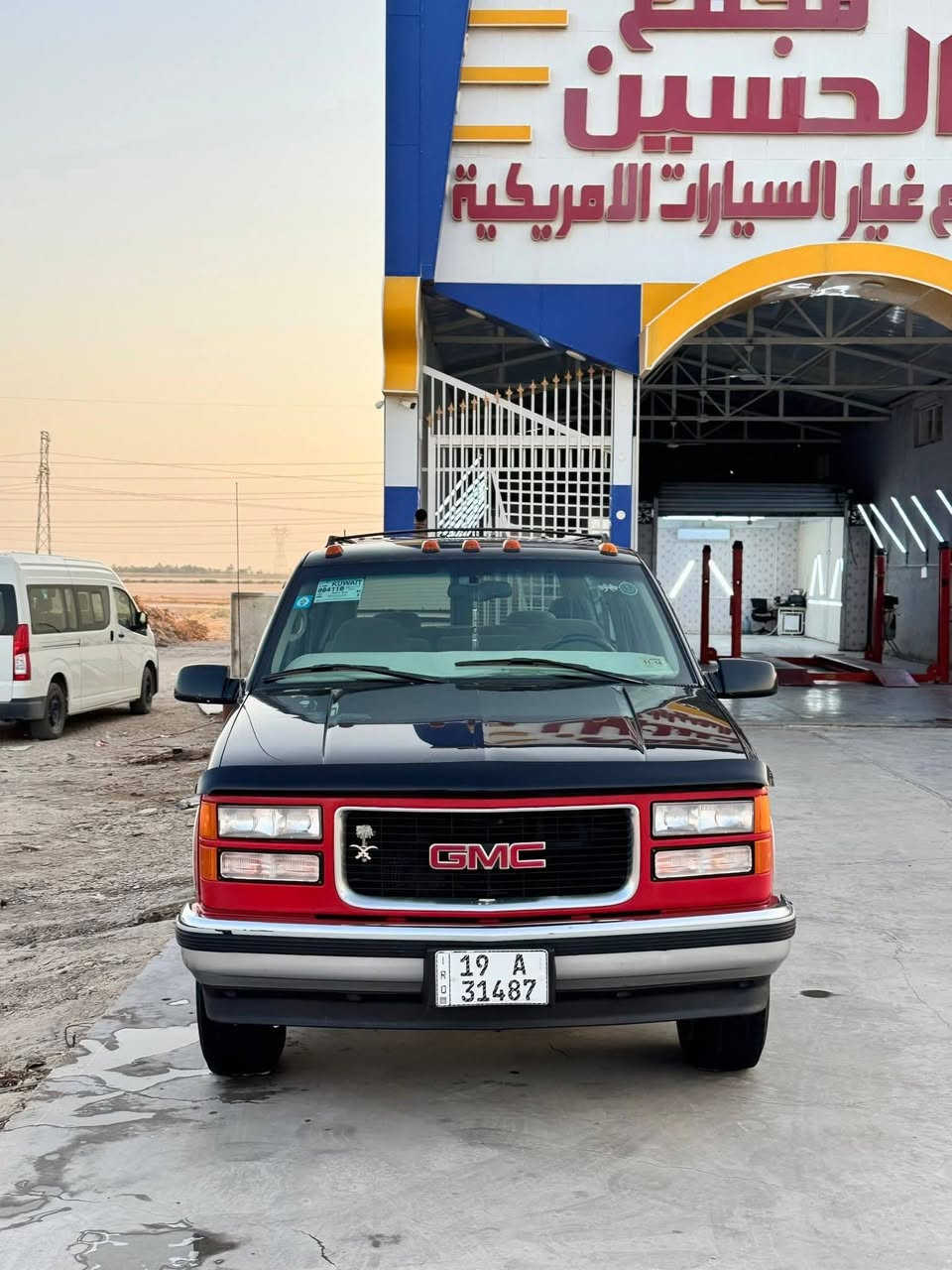 السلام عليكم
للبيع او (مراوس بالفينية جديدة خصوصي) GMC موديل 1999 مكينه 454 كير 1000 رقم كربلاء مشروع وطني بأسمي السنوية لسنة2030 السيارة جاهزة تخم تاير حدادية كلها جديدة 
عنوان السيارة الناصرية قضاء الشطرة 
السعر105 وبيها مجال
للاستفسار ‭***********‬
