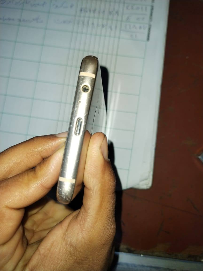 من رخصت الادمن موبايل كلكسي سامسونك اي ٨ بلاس 
ذاكره ٦٤

سعره ٨٠ وبي مجال للناس الطيبه 

***********
