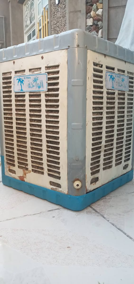 حجم 2ونص مابيها اي نقص سرعتين واتر بم غطاس حتى حلفى بيها سعرها 60  الف


**إذا كنت صاحب هذا الإعلان وتريد حذفه لأي سبب، رجاءا أرسل رسالة إلى الدعم الفني**
