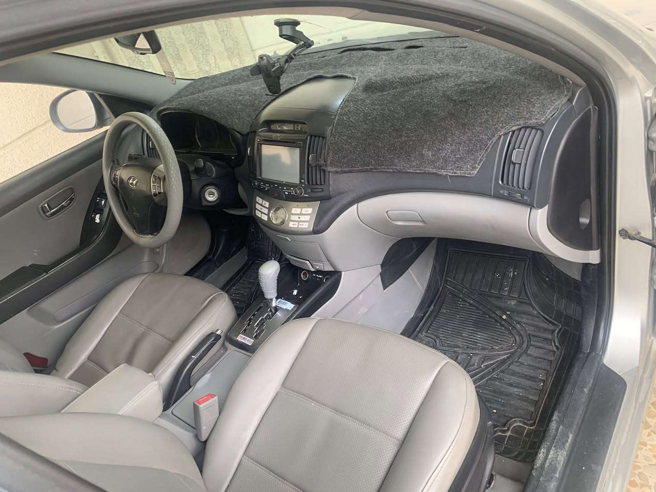 افانتي موديل2010محسن فول مواصفات عده الفتحه محرك ١٦٠٠دكشن عالي سياره بلاديه فقط فوك قبق البانزين صبغ كير كفاله محرك جديد مبدل الصدر حلو بيه ملاحضات بل حداديه درايم شف الايسر بي صوت فقط السعر ١٠٨ وبيه مجال شويه مكان سياره فلوجه ***********
