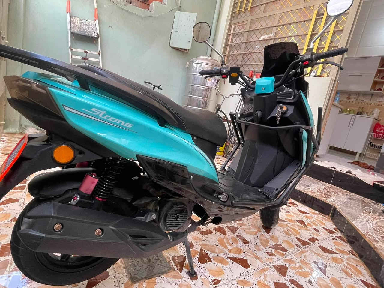 السلام عليكم دراجه سترونج اكس ماكس محرك 150cc دراجه خير من الله لا نضوح لا تبخير محرك صافي دراجه تخبل شلعه معدل تشك الكاع الدراجه  كهربائيات كله شغاله جهاز انذار تشغيل عن بعد قفل ستيرن السعر  خاص المكان ديالى.بعقوبة  لاستفسار خاص او الاتصال على الرقم ***********
