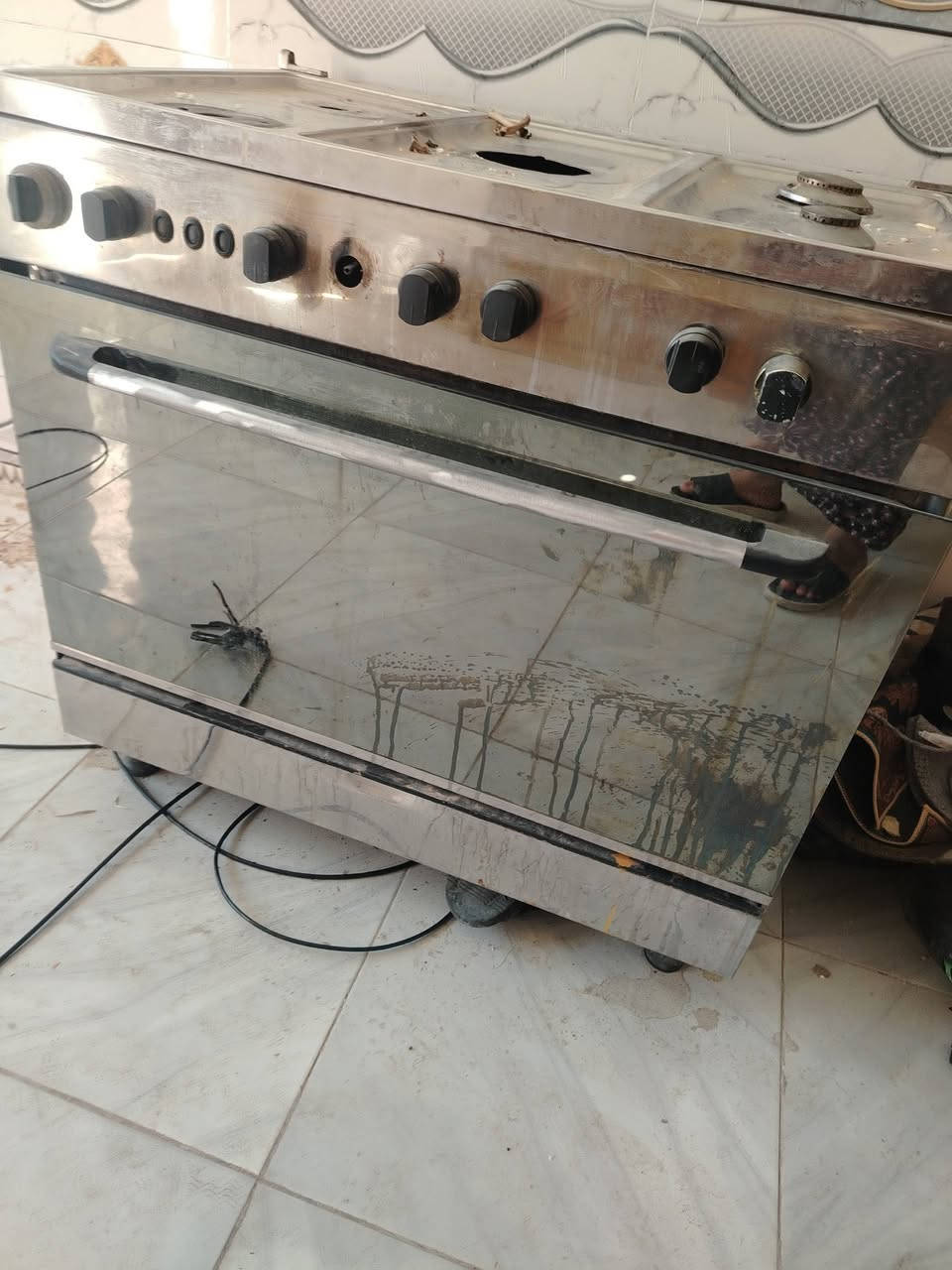 طباخ للبيع فول نظافه ع فحص السعر 150 وبي مجال فقط غسل عوزه التريده تعلق واني اراسلها


**إذا كنت صاحب هذا الإعلان وتريد حذفه لأي سبب، رجاءا أرسل رسالة إلى الدعم الفني**