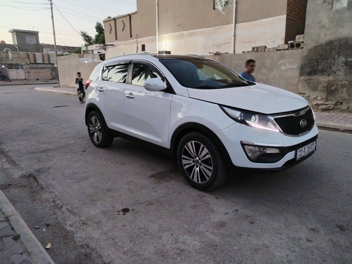 السلام عليكم أخوان العزاء كيا سبورتج موديل   ١٦   وأرد خليجي فول فول فول مواصفات  بسمي تحويل ثاني يوم فقط بنيد مبدل ولباقي مكفول كفاله عامه ربع دينار مذب عليها مكان السياره واسط السعر ١٦٠ ورقه وبيهه مجال لطيبين هاذ رقمي *********** وبالخدمة
