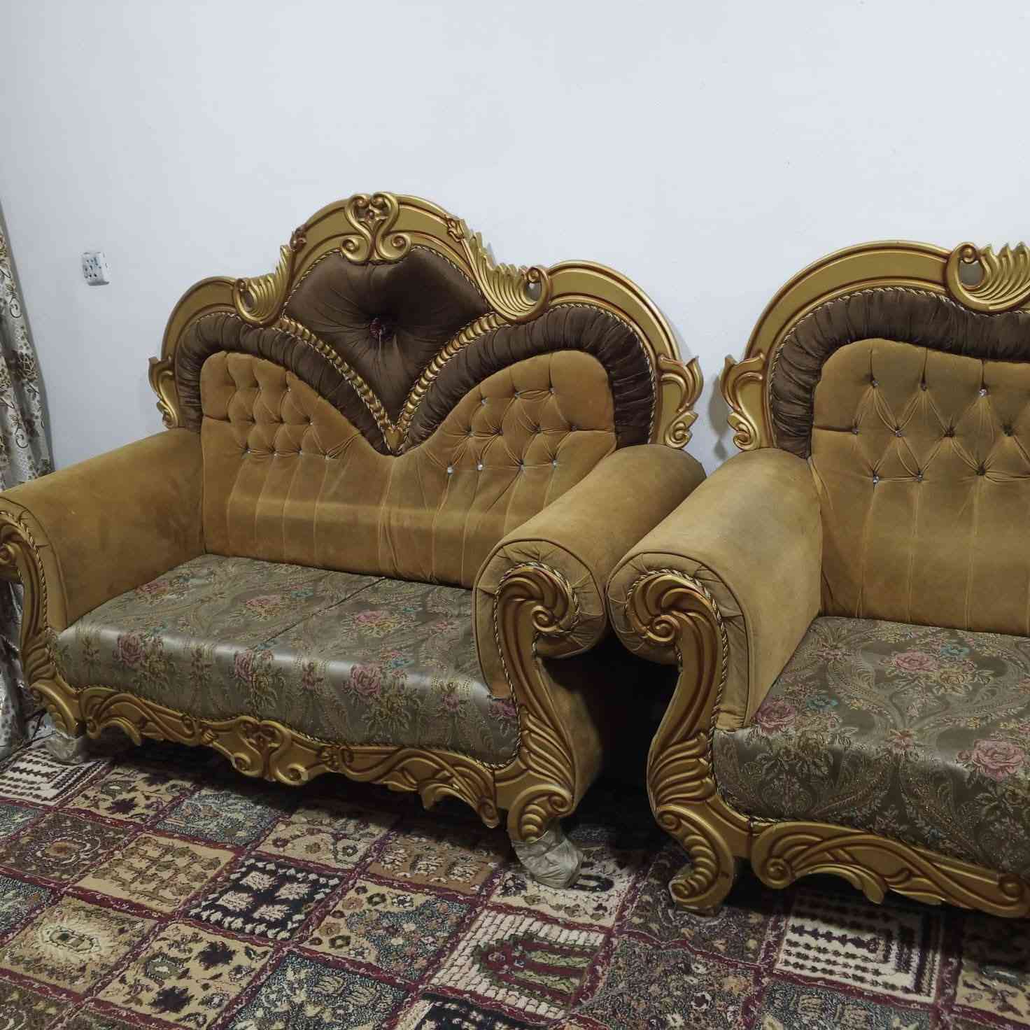 مكلفه بنشر والي عنده غراض بيت البيع ابيعهن اله بعموله دزوهن خاص 
البيع تخم ملكي حطاطه نضيف ومابيه أي ضرر السعر 250 شراي يتصل ع رقم مكانهم بعقوبه الحديد ***********
