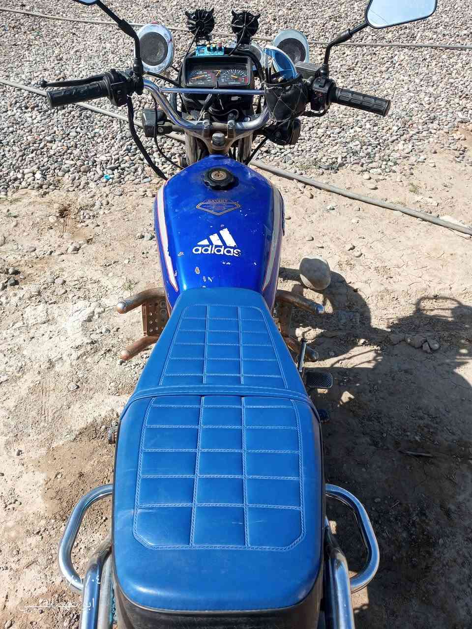 السلام عليكم 
دراجه للبيع نوع سيفان موديل 2021 كلشي ضمان ومكفوله من كلشي شرط كهربائيات متوازي على بيعتها مكاني بيجي السعر 350 الف وبيها مجال للشراي 
***********
