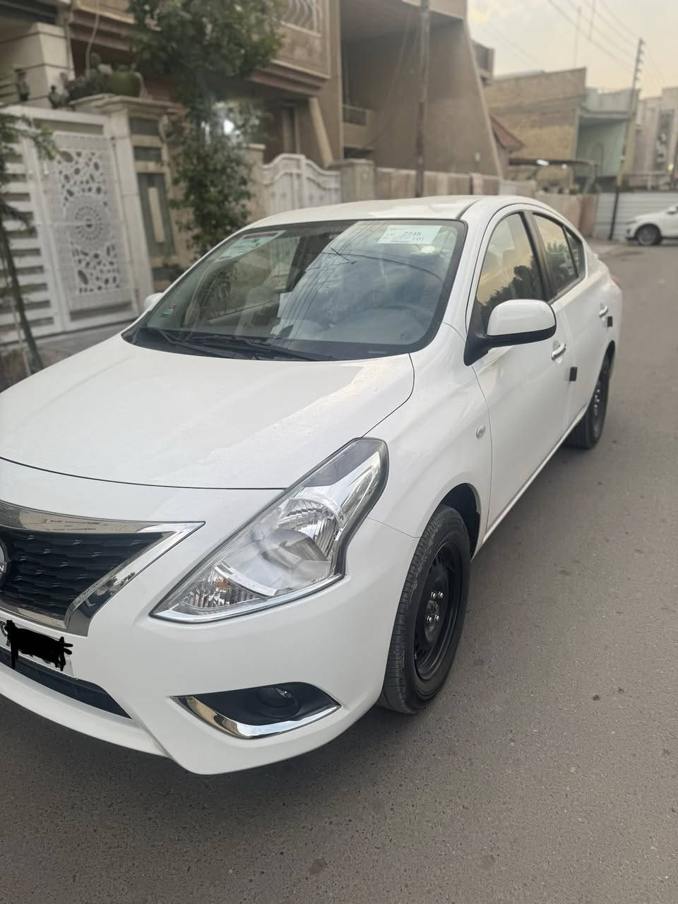 السلام عليكم 
للبيع نيسان سني ٢٠٢٥ بغداد زيرو 
هندي ضمان شركة السور 
مكفولةً مكان السيارة بغداد 
باسمي تحويل مضمون 
رقم هاتف ***********
