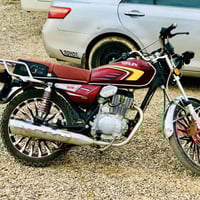 للبيع سولنك م/ 24 محدث 25 نضافه فول 700 وبي مجال قليل  ه/07890801134