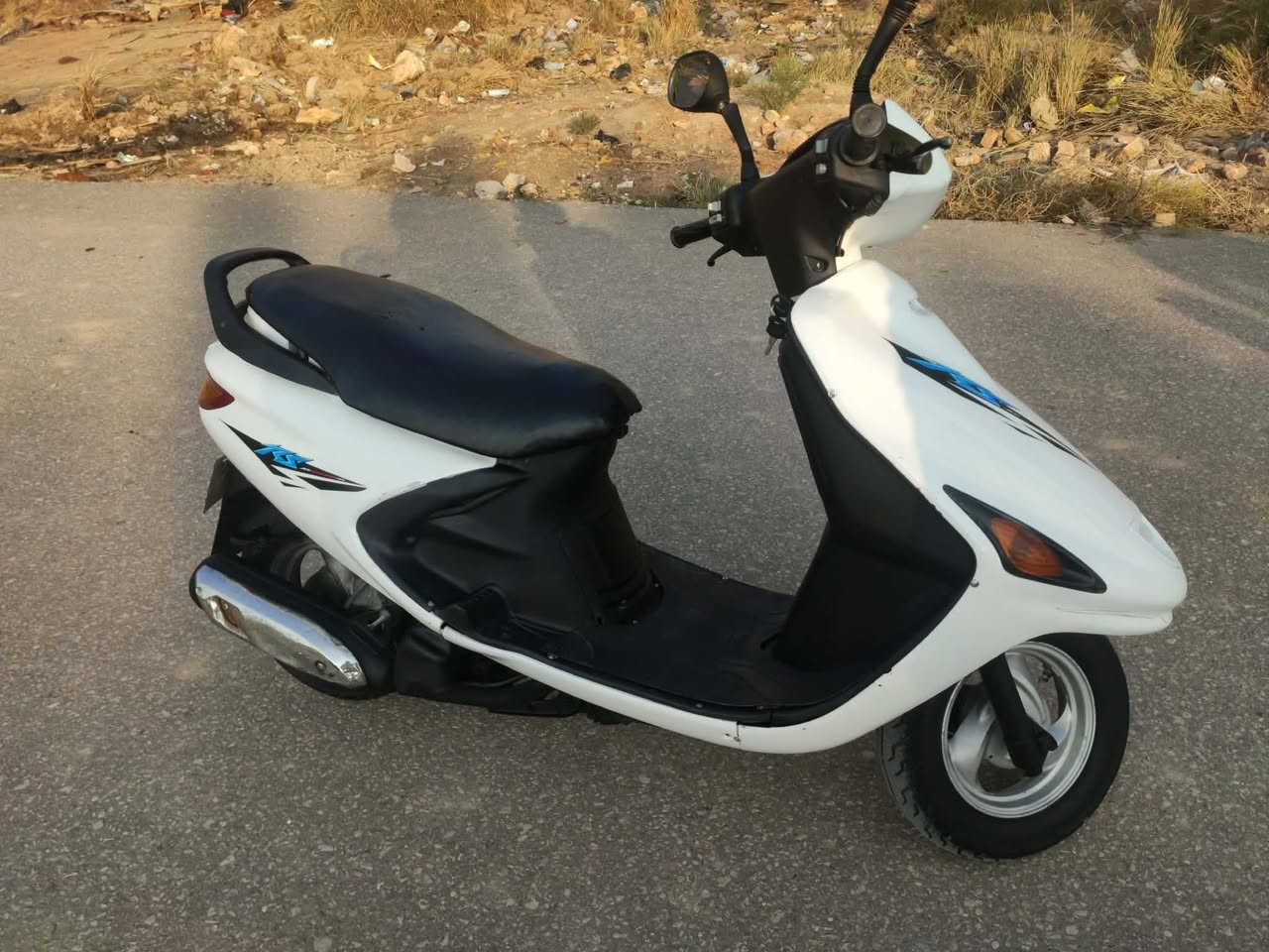 السلام عليكم دراجه للبيع فراشه كرستال ياباني الاصلي الدراجه مختمه صارله خمس اشهر طلعته من الوكيل دراجه كارتونه كلشي شغال بيه كامله للخير السعر٣٥٠ وبيه مجال متوازي علا افلوس بيع مستعجل مكاني بلقاسم ***********
