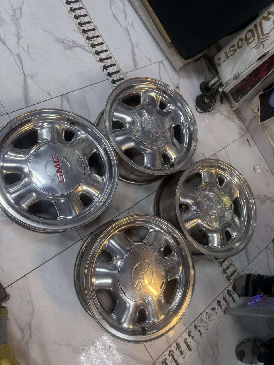 سلام عليكم ويل الفينيه 6 برغي 275 ✅ رقم الهاتف ***********☎️
