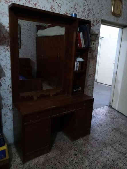 سلام عليكم غرفة نومي صاج للبيع نضيفه السعر 300 ألف العنوان بغداد الشعب ***********
