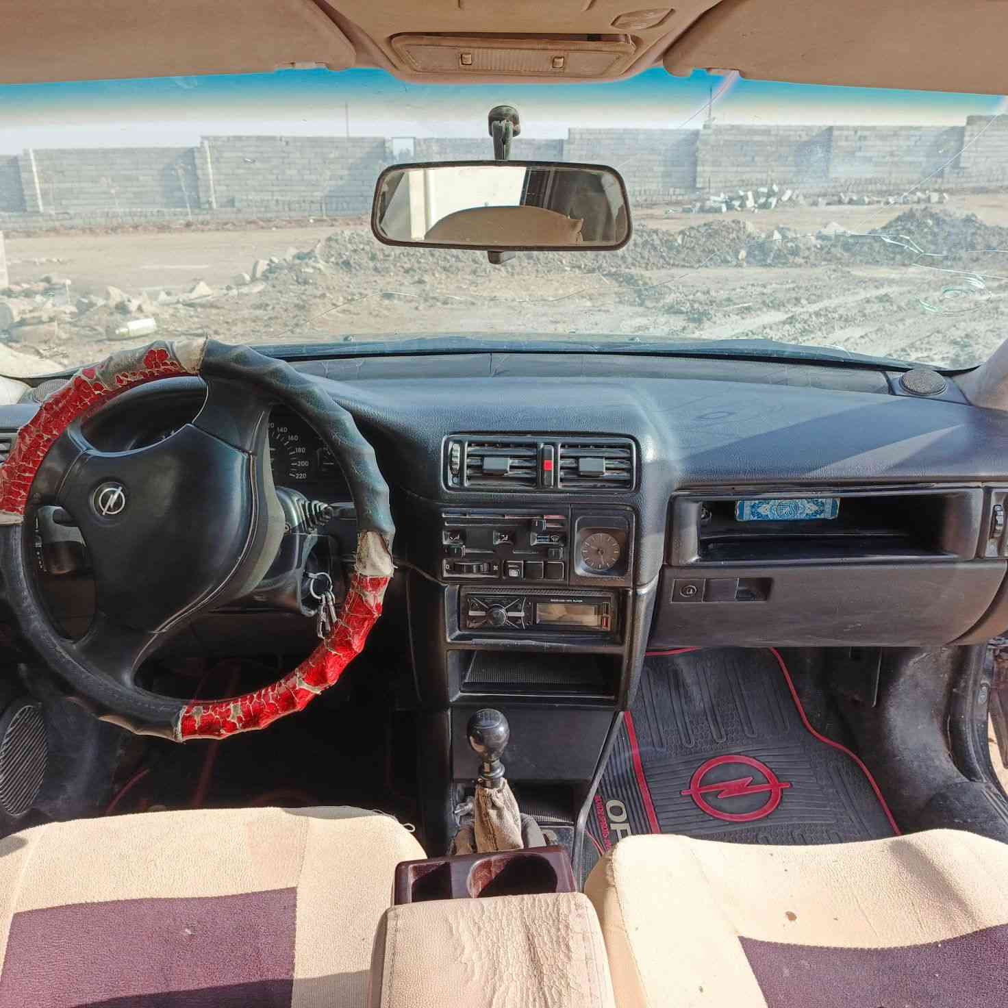 فكتره حجم 18 موديل 1991
مصبوغه جماليه
شرط مابيها  ضرر 
سعر 43 بيها مجال
رقم الموبايل ***********
