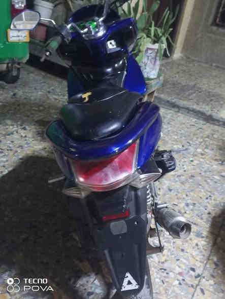 سلام عليكم 
Psx للبيع جيل اول دراجه نضيفه بيها نقص جامه اماميه وجاملغ امامي  كفرات نضيفة السعر900 الف وبيه مجال  
الاتصال *********** واتساب
